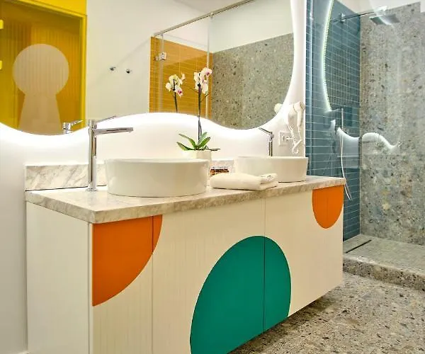 Vilacrosse Boutique Bucharest